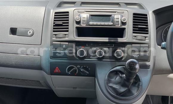 Nunua Ilio tumika Volkswagen Transporter White Gari ndani ya Big Bend nchini Lubombo Nunua Ilio tumika Volkswagen Transporter White Gari ndani ya Big Bend nchini Lubombo