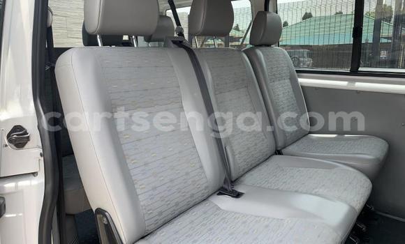 Nunua Ilio tumika Volkswagen Transporter White Gari ndani ya Big Bend nchini Lubombo Nunua Ilio tumika Volkswagen Transporter White Gari ndani ya Big Bend nchini Lubombo