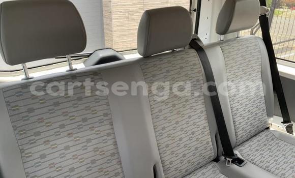 Nunua Ilio tumika Volkswagen Transporter White Gari ndani ya Big Bend nchini Lubombo Nunua Ilio tumika Volkswagen Transporter White Gari ndani ya Big Bend nchini Lubombo