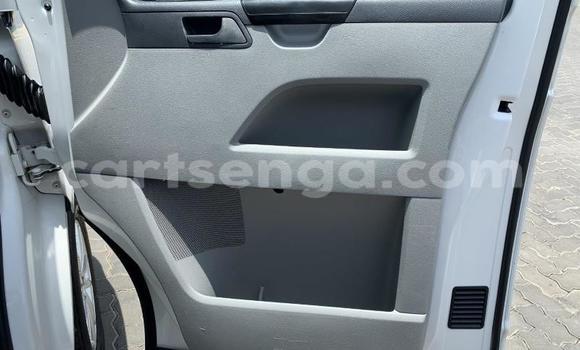 Nunua Ilio tumika Volkswagen Transporter White Gari ndani ya Big Bend nchini Lubombo Nunua Ilio tumika Volkswagen Transporter White Gari ndani ya Big Bend nchini Lubombo
