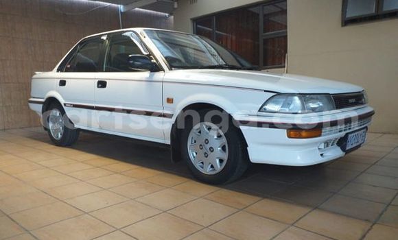 Buy Used Toyota Corolla White Car in Ezulwini in Hhohho Buy Used Toyota Corolla White Car in Ezulwini in Hhohho