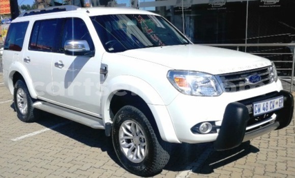 Buy Used Ford Everest White Car in Bhunya in Manzini Buy Used Ford Everest White Car in Bhunya in Manzini