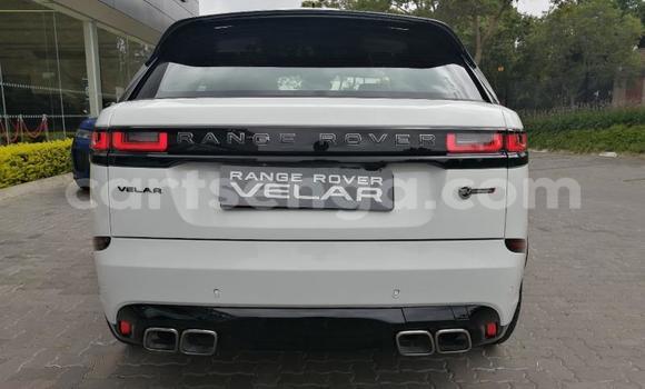 Nunua Ilio tumika Land Rover Range Rover Velar White Gari ndani ya Big Bend nchini Wilaya ya Lubombo Nunua Ilio tumika Land Rover Range Rover Velar White Gari ndani ya Big Bend nchini Wilaya ya Lubombo