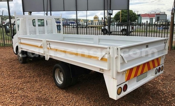 Buy Used Toyota Dyna White Truck in Mbabane in Manzini Buy Used Toyota Dyna White Truck in Mbabane in Manzini