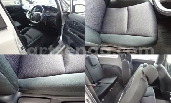 Buy Used Toyota Wish Silver Car in Mbabane in Manzini Buy Used Toyota Wish Silver Car in Mbabane in Manzini