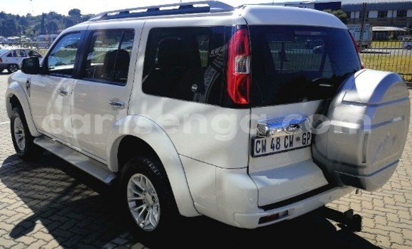 Buy Used Ford Everest White Car in Bhunya in Manzini Buy Used Ford Everest White Car in Bhunya in Manzini