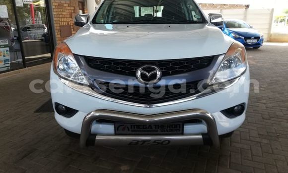 Buy Used Mazda BT-50 White Car in Bhunya in Manzini Buy Used Mazda BT-50 White Car in Bhunya in Manzini