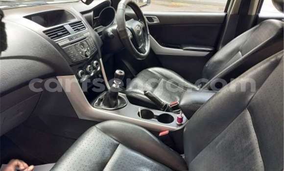 Buy Used Mazda BT-50 White Car in Bhunya in Manzini Buy Used Mazda BT-50 White Car in Bhunya in Manzini