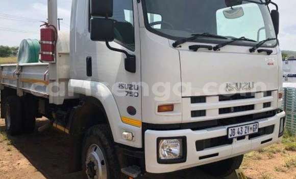 Acheter Occasion Utilitaire Isuzu FTR 850 Blanc à Mbabane, Manzini Acheter Occasion Utilitaire Isuzu FTR 850 Blanc à Mbabane, Manzini