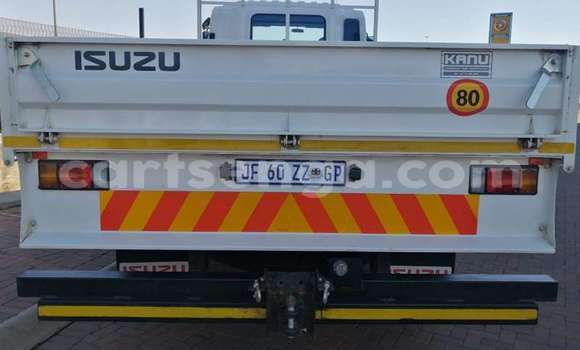 Acheter Occasion Utilitaire Isuzu FTR 850 Blanc à Mbabane, Manzini Acheter Occasion Utilitaire Isuzu FTR 850 Blanc à Mbabane, Manzini