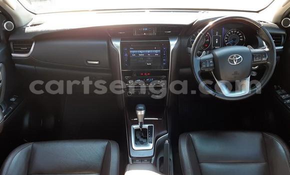 Nunua Ilio tumika Toyota Fortuner White Gari ndani ya Big Bend nchini Lubombo Nunua Ilio tumika Toyota Fortuner White Gari ndani ya Big Bend nchini Lubombo