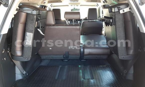 Nunua Ilio tumika Toyota Fortuner White Gari ndani ya Big Bend nchini Lubombo Nunua Ilio tumika Toyota Fortuner White Gari ndani ya Big Bend nchini Lubombo