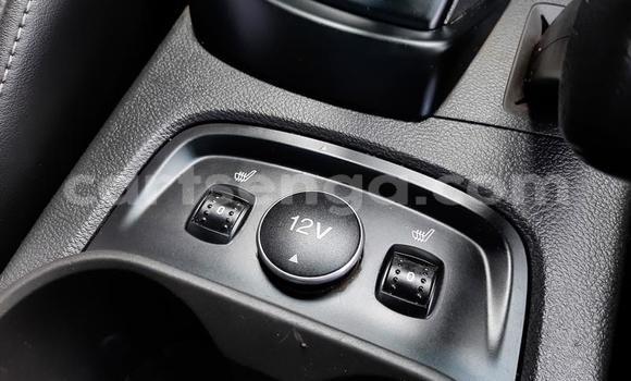 Nunua Ilio tumika Ford Focus ST Beige Gari ndani ya Big Bend nchini Lubombo Nunua Ilio tumika Ford Focus ST Beige Gari ndani ya Big Bend nchini Lubombo