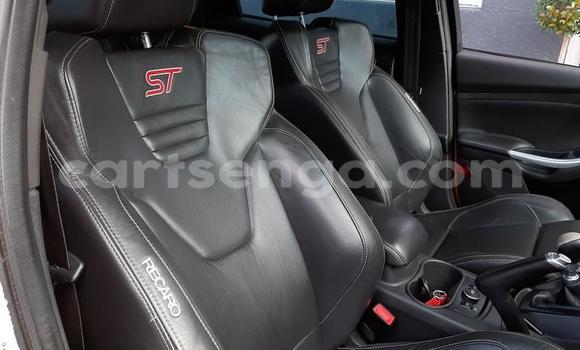 Nunua Ilio tumika Ford Focus ST Beige Gari ndani ya Big Bend nchini Lubombo Nunua Ilio tumika Ford Focus ST Beige Gari ndani ya Big Bend nchini Lubombo