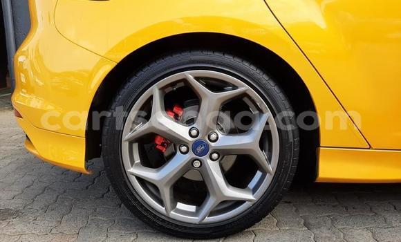 Nunua Ilio tumika Ford Focus ST Beige Gari ndani ya Big Bend nchini Lubombo Nunua Ilio tumika Ford Focus ST Beige Gari ndani ya Big Bend nchini Lubombo