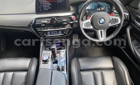 Nunua Ilio tumika BMW M5 Blue Gari ndani ya Big Bend nchini Lubombo Nunua Ilio tumika BMW M5 Blue Gari ndani ya Big Bend nchini Lubombo