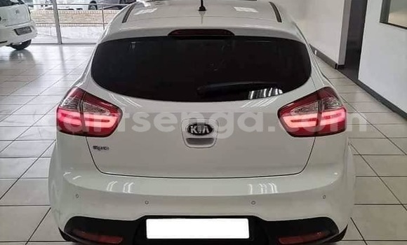 Acheter Occasion Voiture Kia Rio Blanc à Mbabane, Manzini Acheter Occasion Voiture Kia Rio Blanc à Mbabane, Manzini