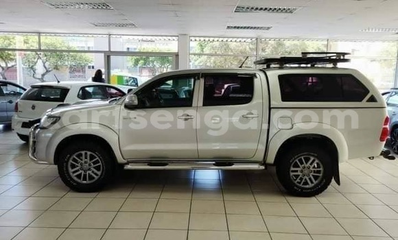 Acheter Occasion Voiture Toyota Hilux Blanc à Mbabane, Manzini Acheter Occasion Voiture Toyota Hilux Blanc à Mbabane, Manzini