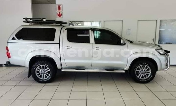 Acheter Occasion Voiture Toyota Hilux Blanc à Mbabane, Manzini Acheter Occasion Voiture Toyota Hilux Blanc à Mbabane, Manzini