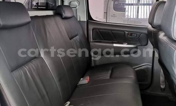 Acheter Occasion Voiture Toyota Hilux Blanc à Mbabane, Manzini Acheter Occasion Voiture Toyota Hilux Blanc à Mbabane, Manzini