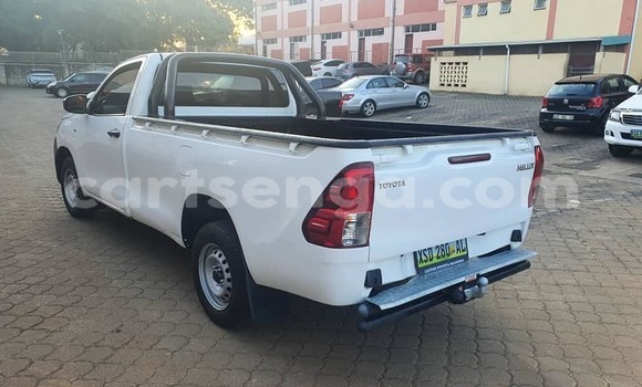Nunua Ilio tumika Toyota Hilux Silver Gari ndani ya Bhunya nchini Manzini Nunua Ilio tumika Toyota Hilux Silver Gari ndani ya Bhunya nchini Manzini