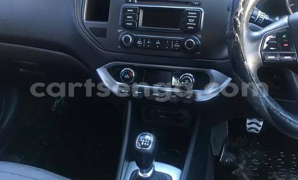 Nunua Ilio tumika Kia Rio Black Gari ndani ya Bhunya nchini Manzini Nunua Ilio tumika Kia Rio Black Gari ndani ya Bhunya nchini Manzini