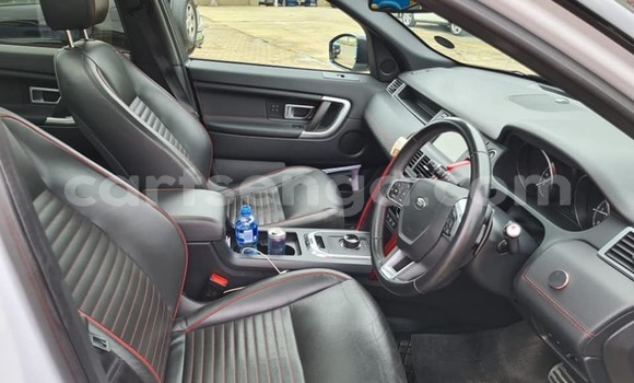 Nunua Ilio tumika Land Rover Discovery White Gari ndani ya Bhunya nchini Manzini Nunua Ilio tumika Land Rover Discovery White Gari ndani ya Bhunya nchini Manzini