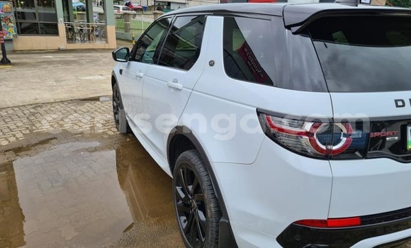 Nunua Ilio tumika Land Rover Discovery White Gari ndani ya Bhunya nchini Manzini Nunua Ilio tumika Land Rover Discovery White Gari ndani ya Bhunya nchini Manzini