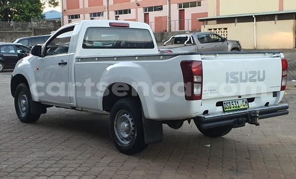 Acheter Occasion Voiture Isuzu KB Blanc à Bhunya, Manzini