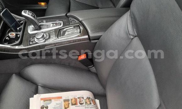 Nunua Ilio tumika BMW 5–Series White Gari ndani ya Bhunya nchini Manzini Nunua Ilio tumika BMW 5–Series White Gari ndani ya Bhunya nchini Manzini