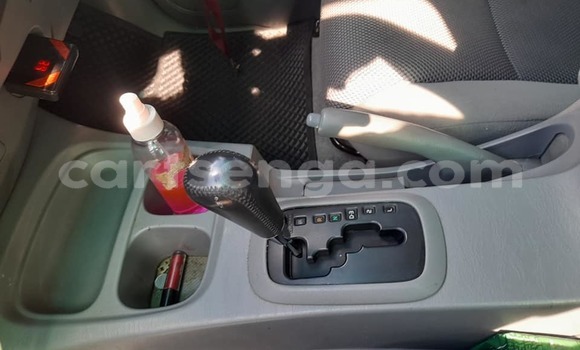 Nunua Ilio tumika Toyota Hilux White Gari ndani ya Bhunya nchini Manzini Nunua Ilio tumika Toyota Hilux White Gari ndani ya Bhunya nchini Manzini