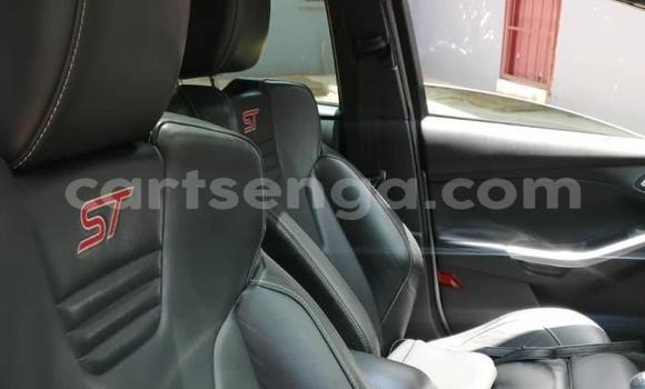 Nunua Ilio tumika Ford Focus Silver Gari ndani ya Bhunya nchini Manzini Nunua Ilio tumika Ford Focus Silver Gari ndani ya Bhunya nchini Manzini