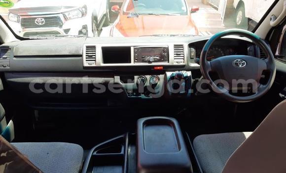 Nunua Ilio tumika Toyota Hiace White Gari ndani ya Big Bend nchini Lubombo Nunua Ilio tumika Toyota Hiace White Gari ndani ya Big Bend nchini Lubombo