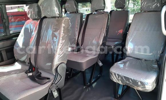 Nunua Ilio tumika Toyota Hiace White Gari ndani ya Big Bend nchini Lubombo Nunua Ilio tumika Toyota Hiace White Gari ndani ya Big Bend nchini Lubombo