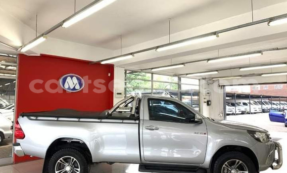Buy Used Toyota Hilux Silver Car in Manzini in Manzini Buy Used Toyota Hilux Silver Car in Manzini in Manzini