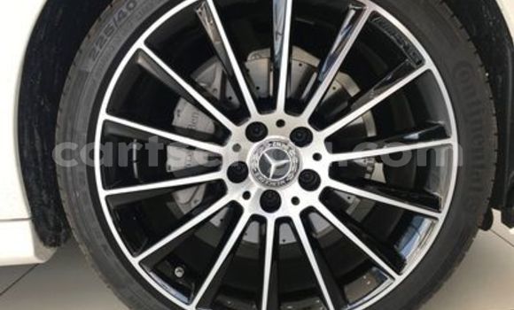 Nunua Ilio tumika Mercedes‒Benz C-klasse AMG White Gari ndani ya Big Bend nchini Wilaya ya Lubombo Nunua Ilio tumika Mercedes‒Benz C-klasse AMG White Gari ndani ya Big Bend nchini Wilaya ya Lubombo