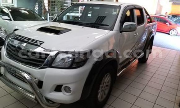 Acheter Occasion Voiture Toyota Hilux Blanc à Big Bend, Lubombo District Acheter Occasion Voiture Toyota Hilux Blanc à Big Bend, Lubombo District
