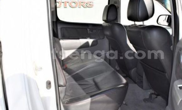 Nunua Ilio tumika Toyota Hilux White Gari ndani ya Big Bend nchini Wilaya ya Lubombo Nunua Ilio tumika Toyota Hilux White Gari ndani ya Big Bend nchini Wilaya ya Lubombo