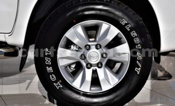 Nunua Ilio tumika Toyota Hilux White Gari ndani ya Big Bend nchini Wilaya ya Lubombo Nunua Ilio tumika Toyota Hilux White Gari ndani ya Big Bend nchini Wilaya ya Lubombo