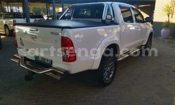 Buy Used Toyota Hilux White Car in Big Bend in Lubombo Buy Used Toyota Hilux White Car in Big Bend in Lubombo