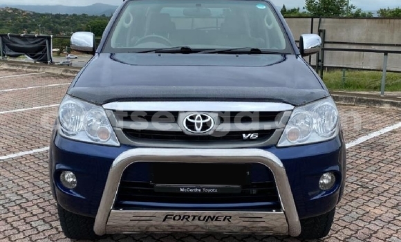 Nunua Ilio tumika Toyota Fortuner Beige Gari ndani ya Big Bend nchini Lubombo