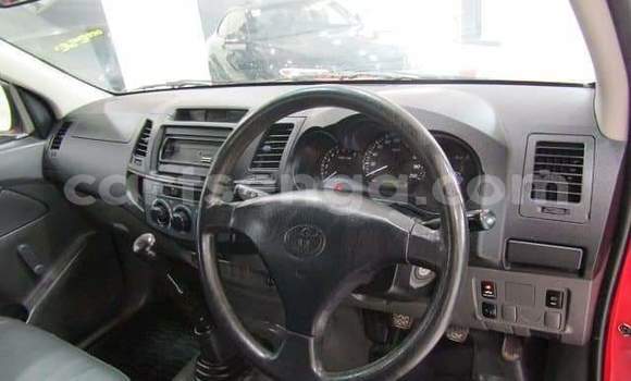 Buy Used Toyota Hilux Red Car in Ezulwini in Hhohho Buy Used Toyota Hilux Red Car in Ezulwini in Hhohho