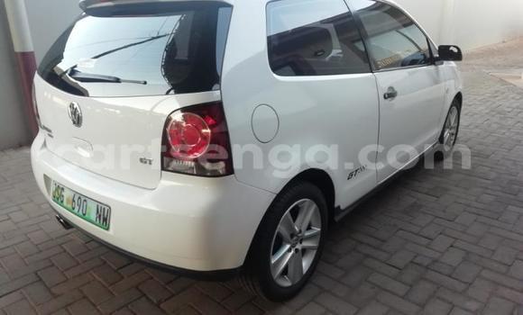 Buy Used Volkswagen Polo White Car in Ezulwini in Hhohho Buy Used Volkswagen Polo White Car in Ezulwini in Hhohho