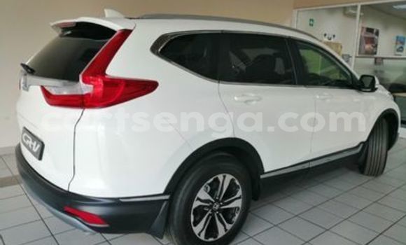 Buy Used Honda CR–V White Car in Bulembu in Hhohho Buy Used Honda CR–V White Car in Bulembu in Hhohho