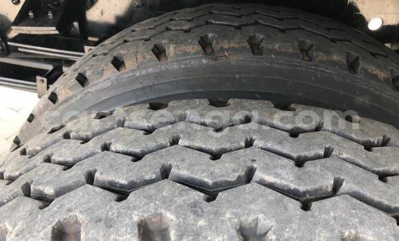 Nunua Ilio tumika Nissan UD White Lori ndani ya Ezulwini nchini Hhohho Nunua Ilio tumika Nissan UD White Lori ndani ya Ezulwini nchini Hhohho