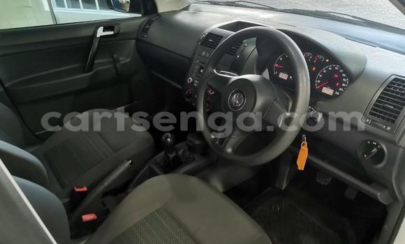 Nunua Ilio tumika Volkswagen Polo Silver Gari ndani ya Ezulwini nchini Hhohho Nunua Ilio tumika Volkswagen Polo Silver Gari ndani ya Ezulwini nchini Hhohho