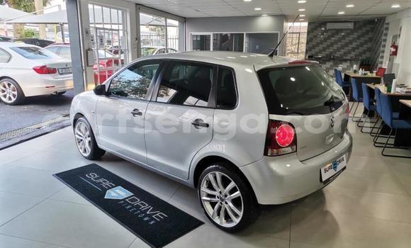 Nunua Ilio tumika Volkswagen Polo Silver Gari ndani ya Ezulwini nchini Hhohho Nunua Ilio tumika Volkswagen Polo Silver Gari ndani ya Ezulwini nchini Hhohho