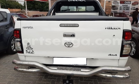 Acheter Occasion Voiture Toyota Hilux Blanc à Bulembu, Hhohho Acheter Occasion Voiture Toyota Hilux Blanc à Bulembu, Hhohho