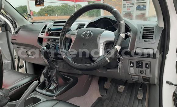 Acheter Occasion Voiture Toyota Hilux Blanc à Bulembu, Hhohho Acheter Occasion Voiture Toyota Hilux Blanc à Bulembu, Hhohho