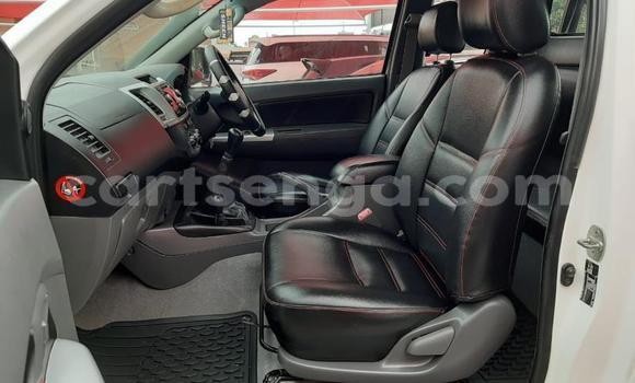 Acheter Occasion Voiture Toyota Hilux Blanc à Bulembu, Hhohho Acheter Occasion Voiture Toyota Hilux Blanc à Bulembu, Hhohho